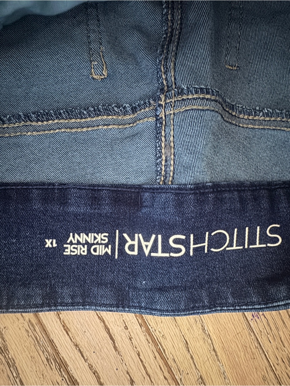 NWT Stitch Star Mid Rise Elastic Waist Distressed Skinny Jeans 1X - Picture 5 of 8